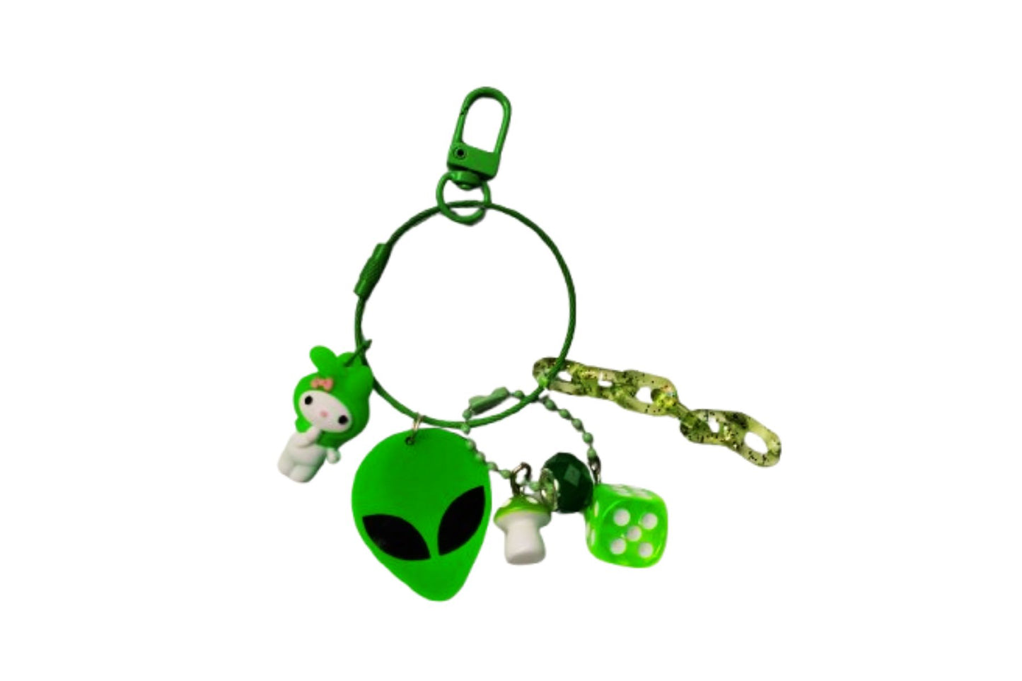 Bag Charm Verde de OVNI – Un Toque Espacial para Tu Estilo