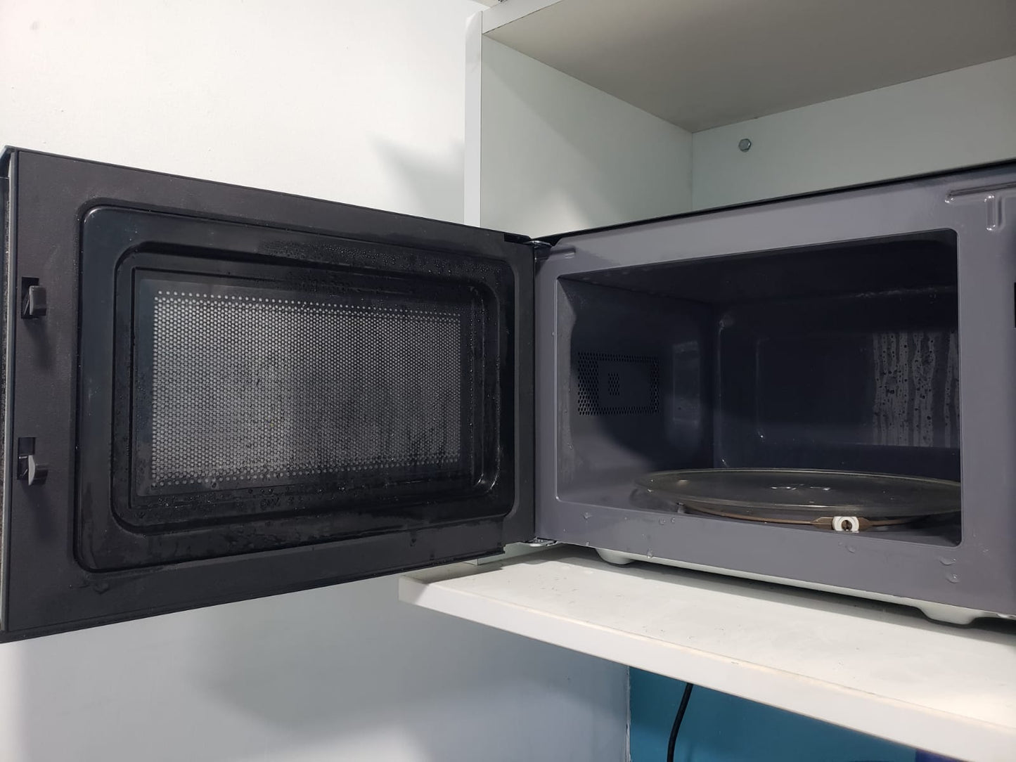 Horno Microondas Miray 20L – Modelo HMM-20N