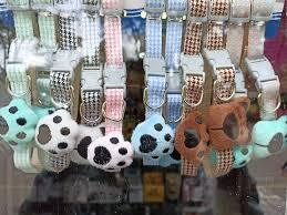 Collares de Peluche con Encanto – Diseño de Huella